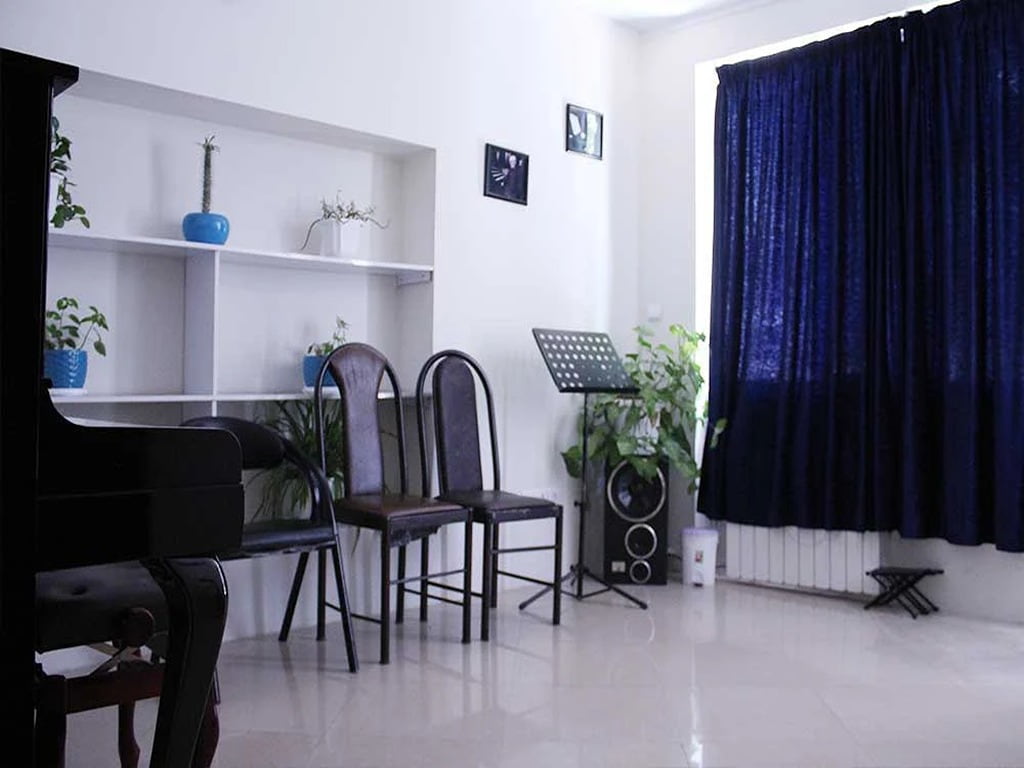 آموزشگاه سه تار سرنا کرج 